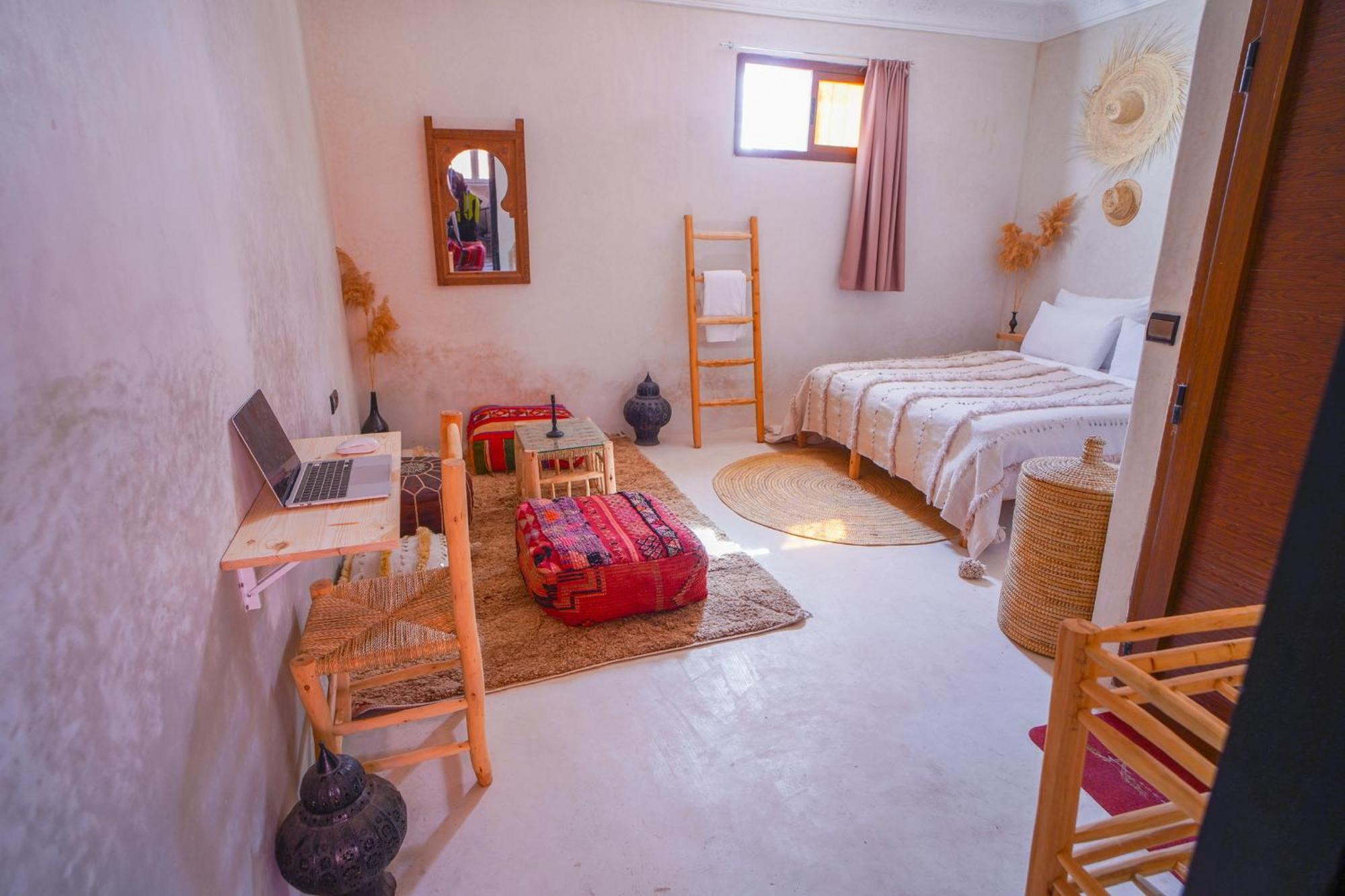 Caban Surf Hostel Tamraght Ngoại thất bức ảnh